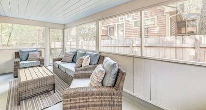 Remodeled Broad Ripple Bungalow Near Monon Trail