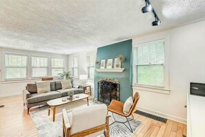 Televisión, oficina