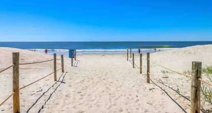 Ocean Lakes Resort- Adorable cottage home close to beach, Myrtle Beach SC