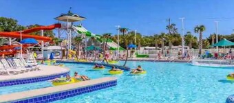 Ocean Lakes Resort- Adorable cottage home close to beach, Myrtle Beach SC