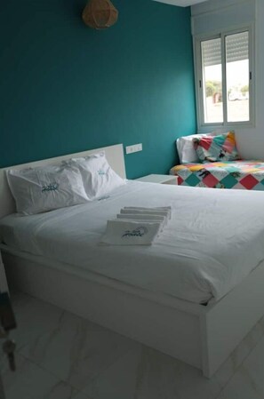 Room - luxury seafront apartment in DAR BOUAAZA (Tamaris)