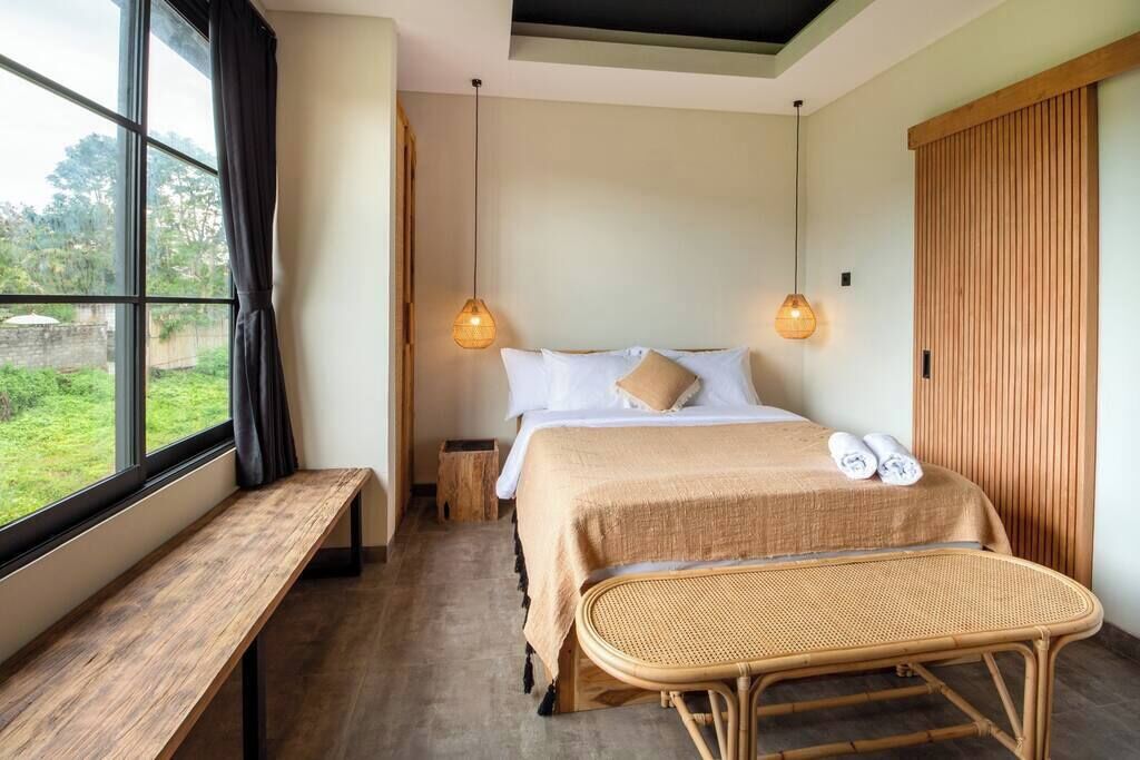 Casaluna Townhouse 1 - Modern industrial townhouse