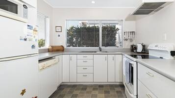Fridge, microwave, dishwasher, toaster