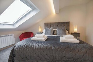4 Schlafzimmer, Bügeleisen/Bügelbrett, Reisekinderbett, WLAN