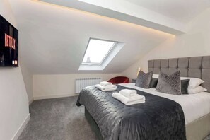 4 bedrooms, iron/ironing board, travel crib, WiFi