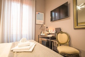 Down duvets, minibar, in-room safe, desk - Rometobe Rooms & Hospitality (Rome)