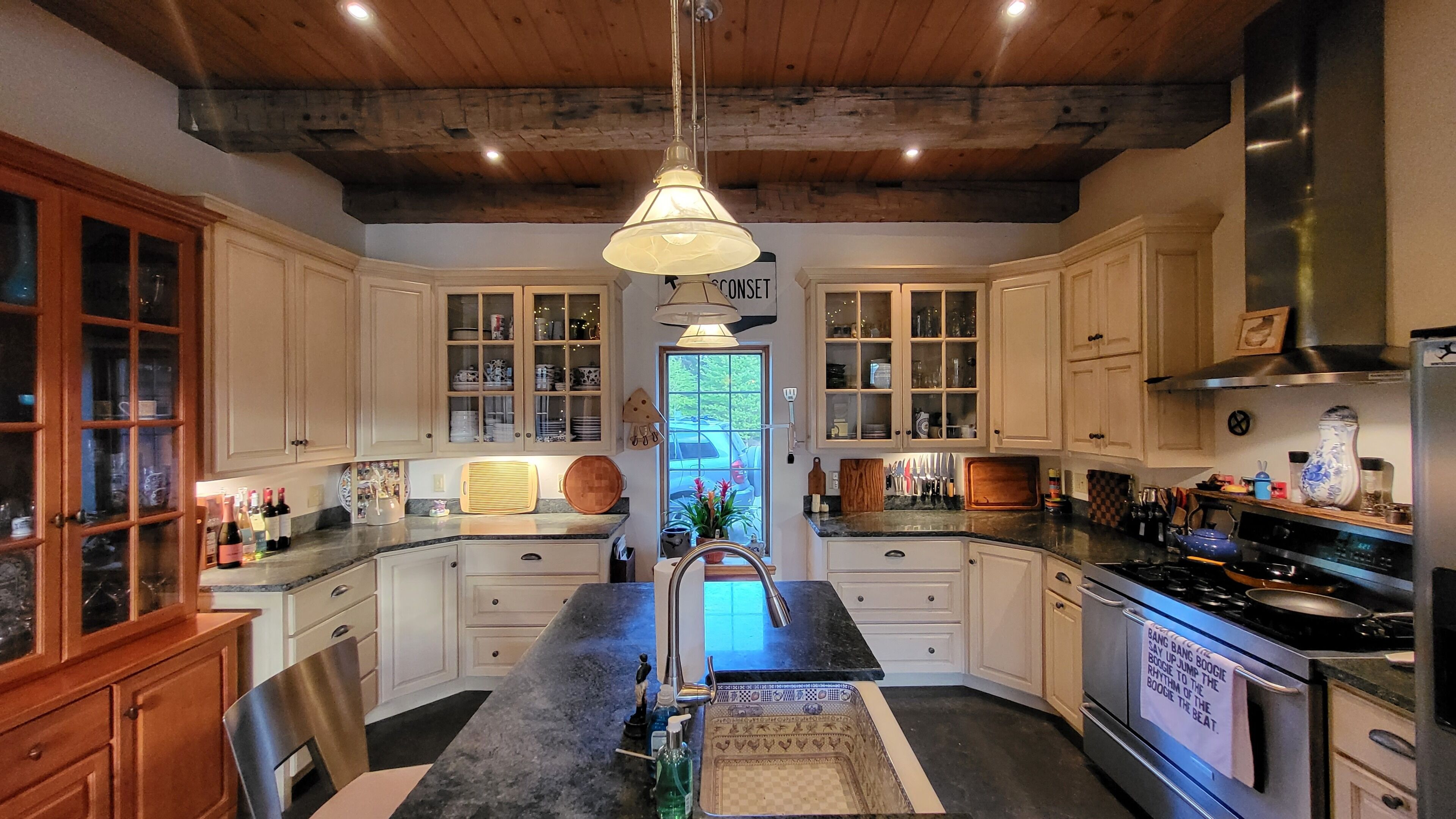 ESCAPE, Mountains, RETREAT, Bike, Hike, RELAX, Wildlife, XC & Alpine, Moto, COOK