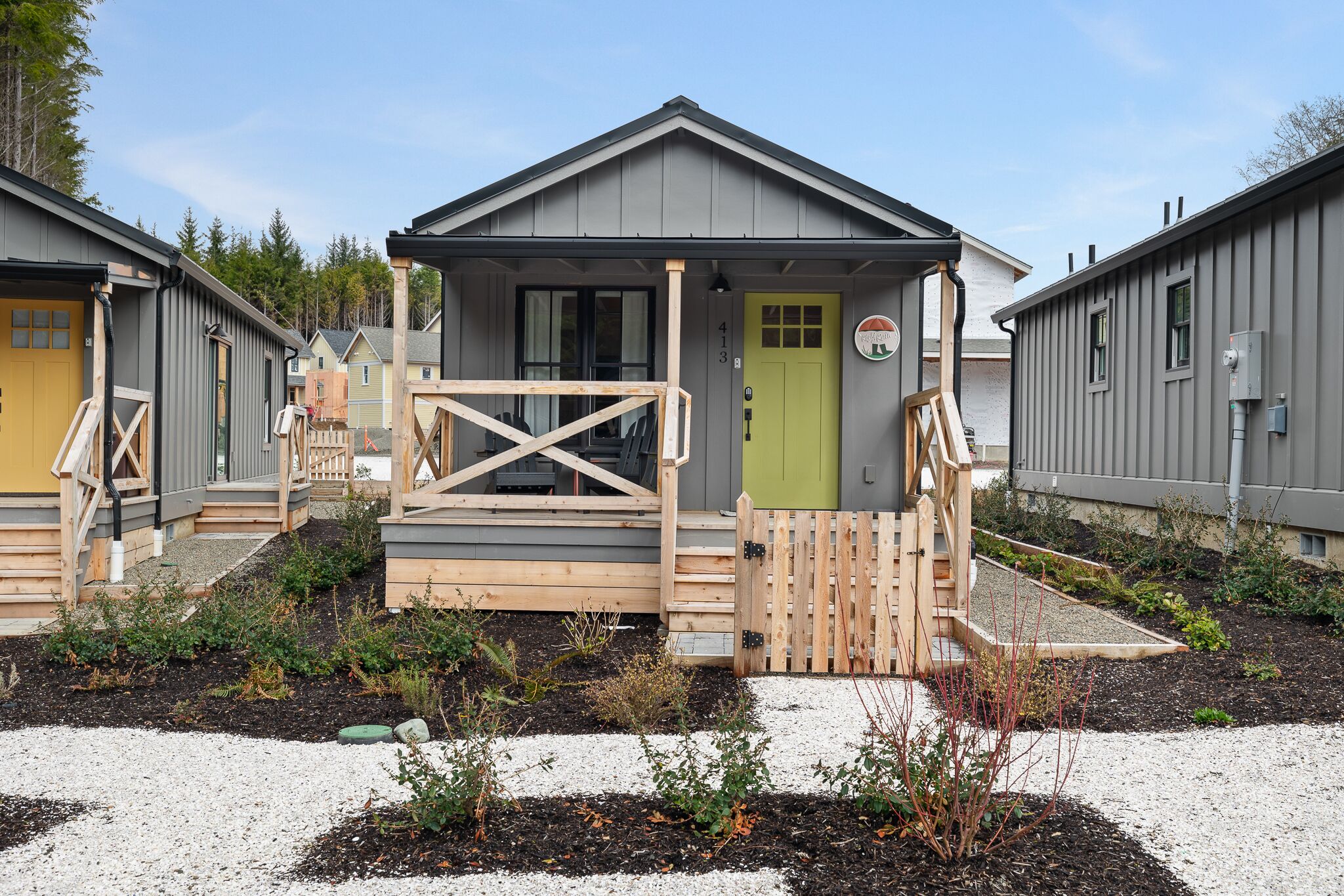 New* Seabrook's Right as Rain, a dog-friendly Trailside Cabin!