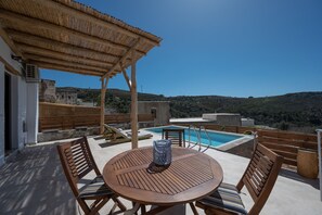 Outdoor dining - Nomas  Skaloti House (Skaloti)