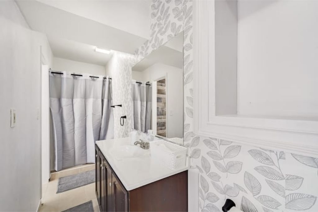 House Of Entertainment Walking Dist To ATT Stadium