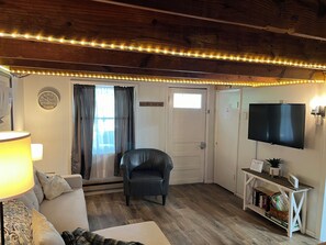 Smart TV, books, computer monitors