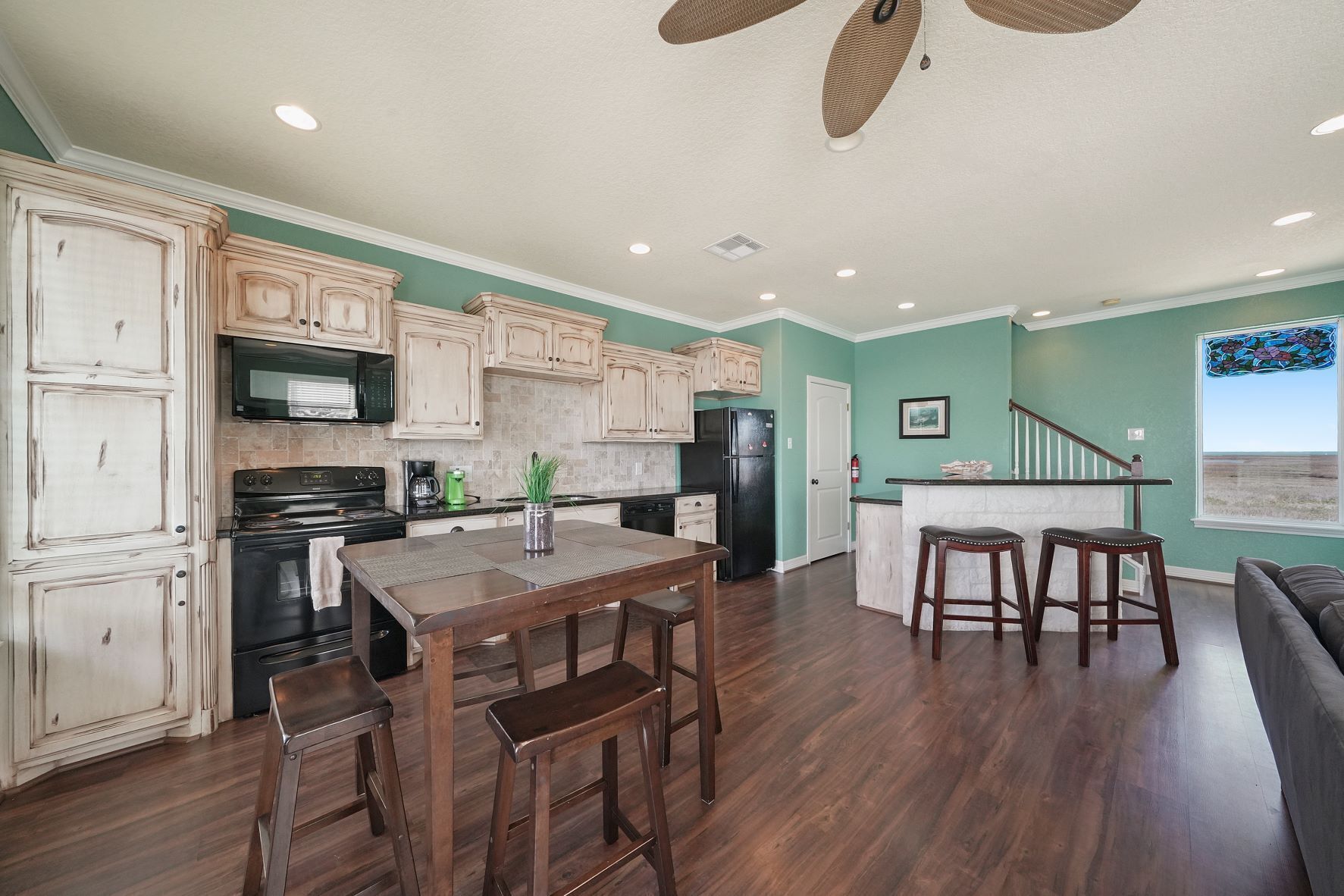 2900 Beach Road - Colorado River in Matagorda