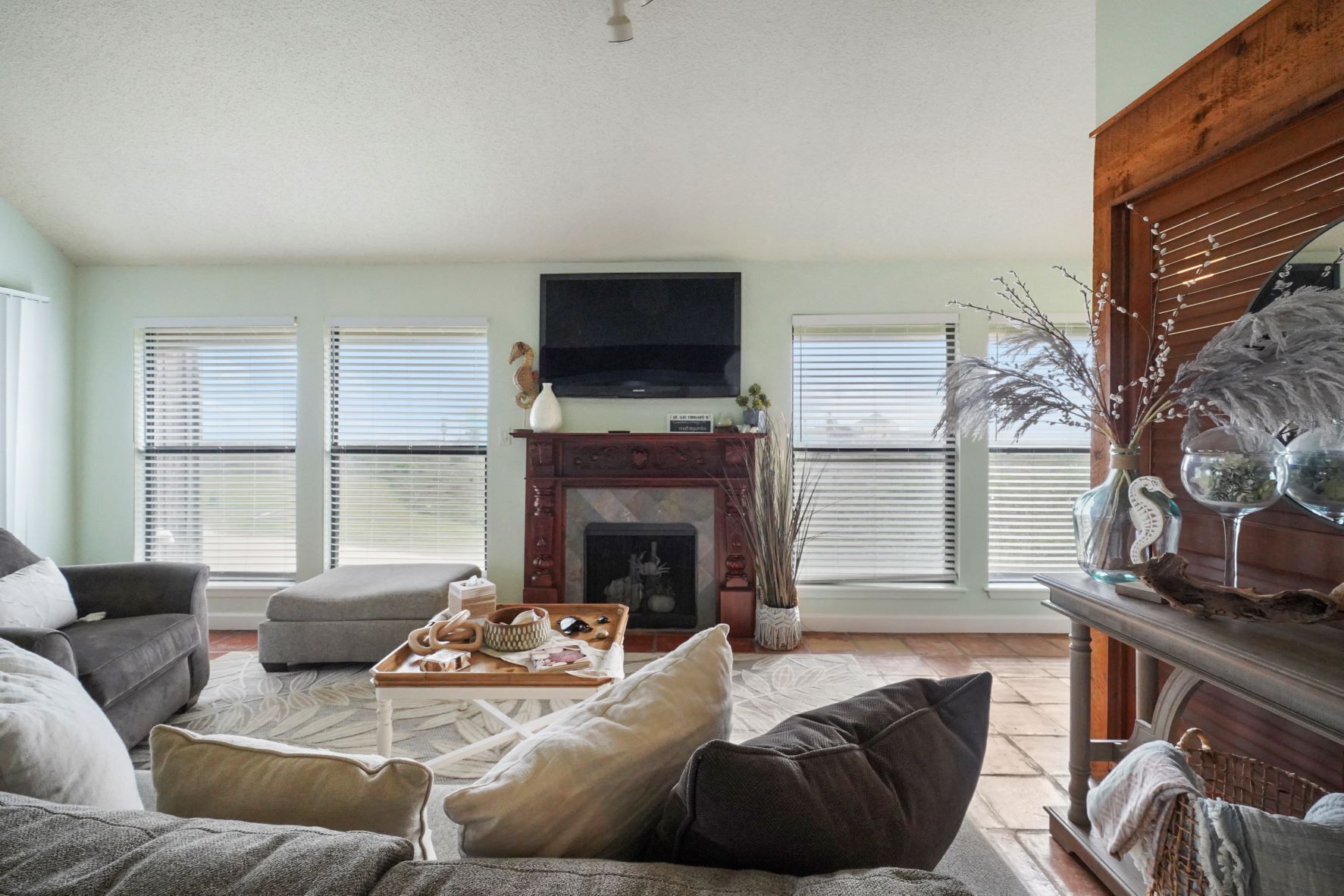 #39 The Coastal Condo - The Place for a Perfect Beach Vacay