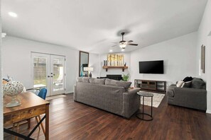 TV, fireplace, offices