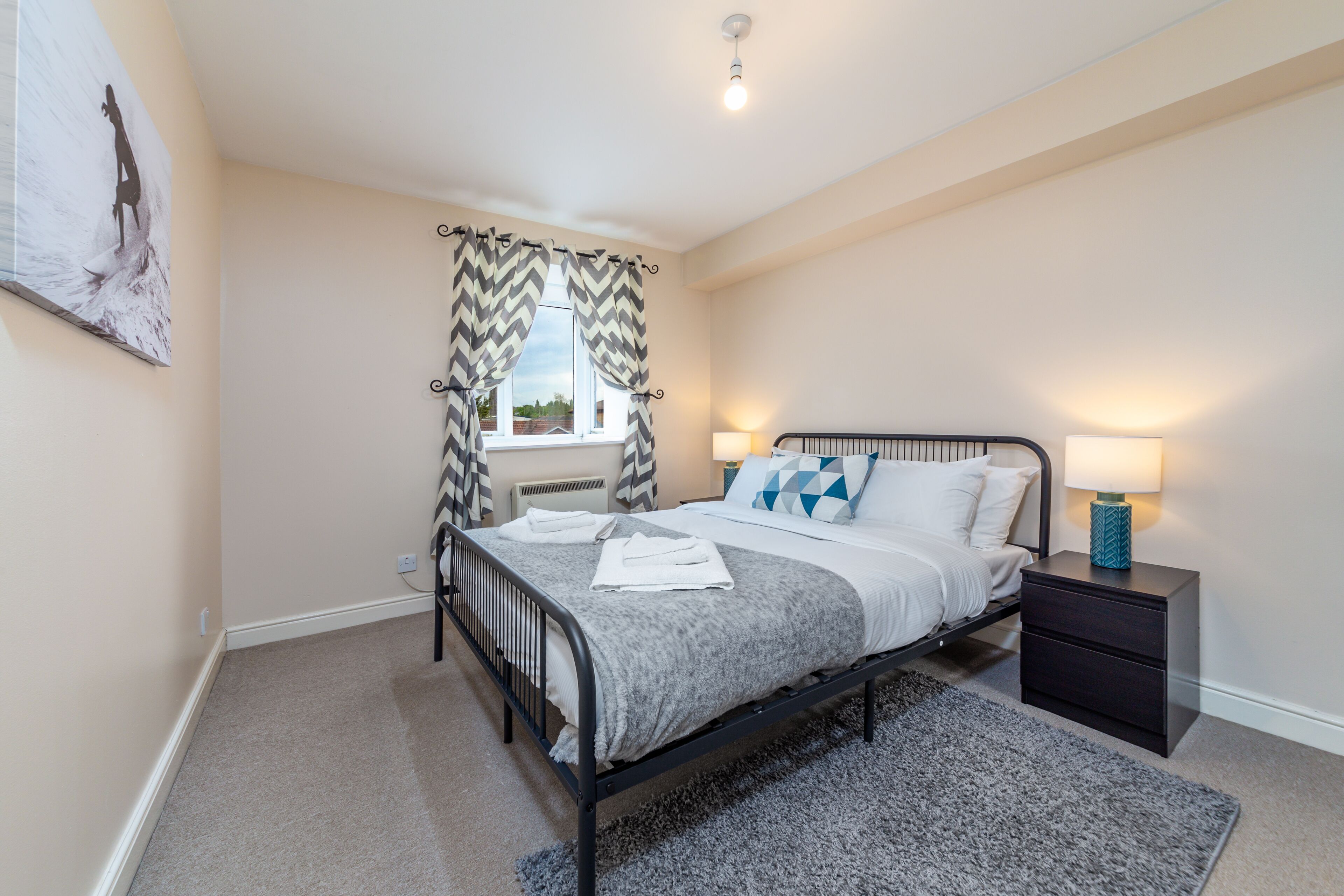 Great 2 bedroom apartment with a lovely view over the River Thames