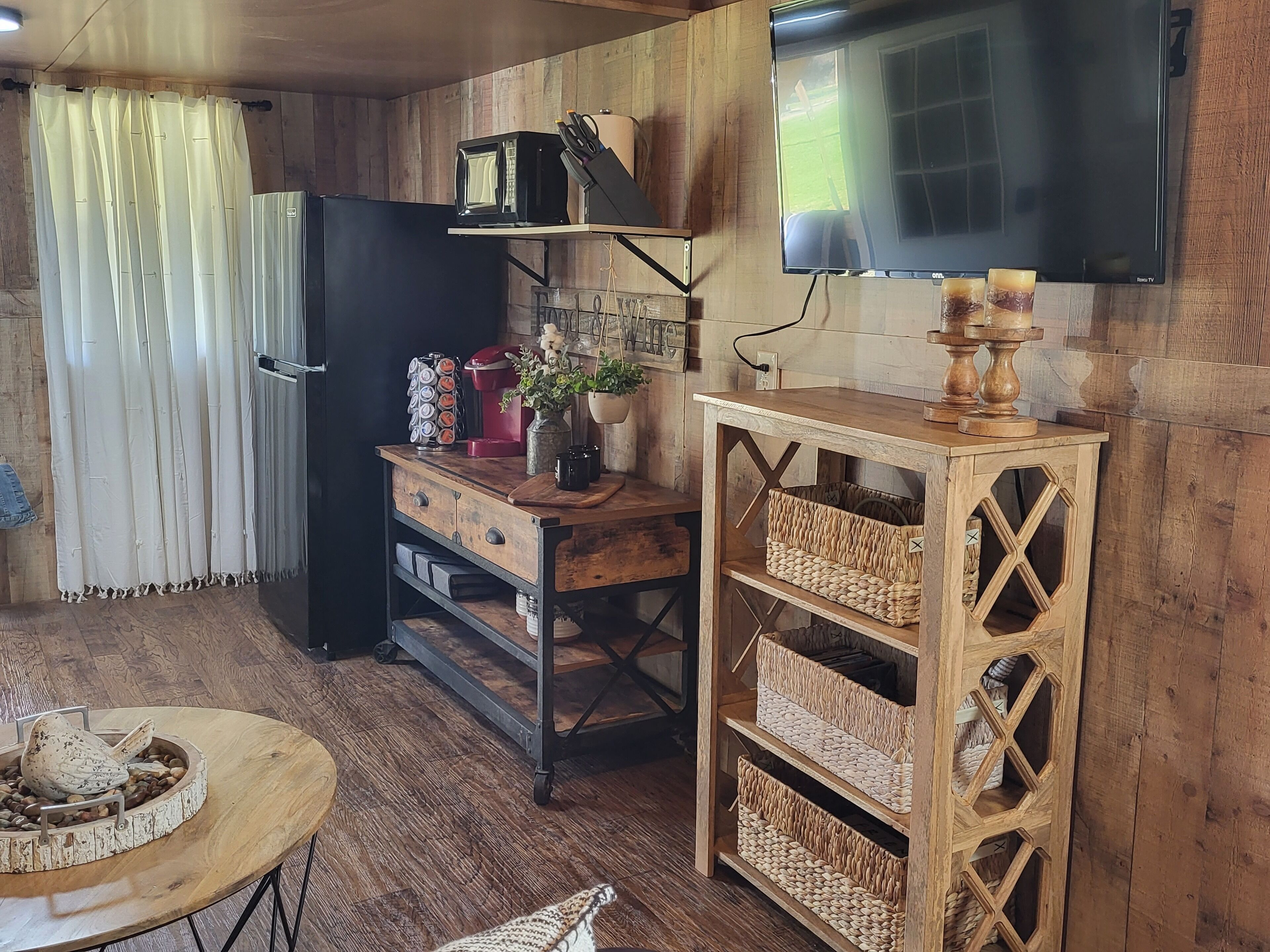 Cabin at the Illinois River floating Golfing ATV trails