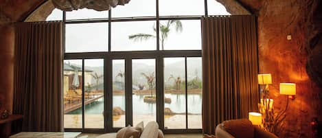Signature Villa | Courtyard view