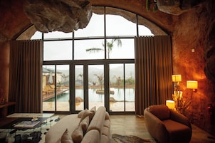 Signature Villa | Courtyard view