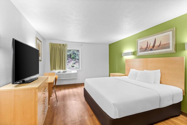 Standard Room, 1 King Bed, Non Smoking