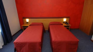 Comfort Double or Twin Room | Free WiFi, bed sheets