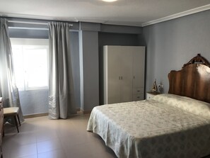 3 makuuhuonetta, vuodevaatteet