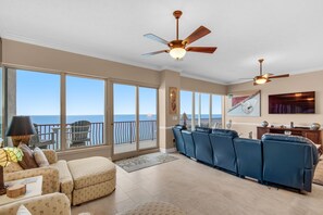 Smart TV, DVD player