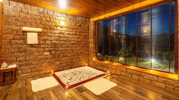 Bain à remous privé