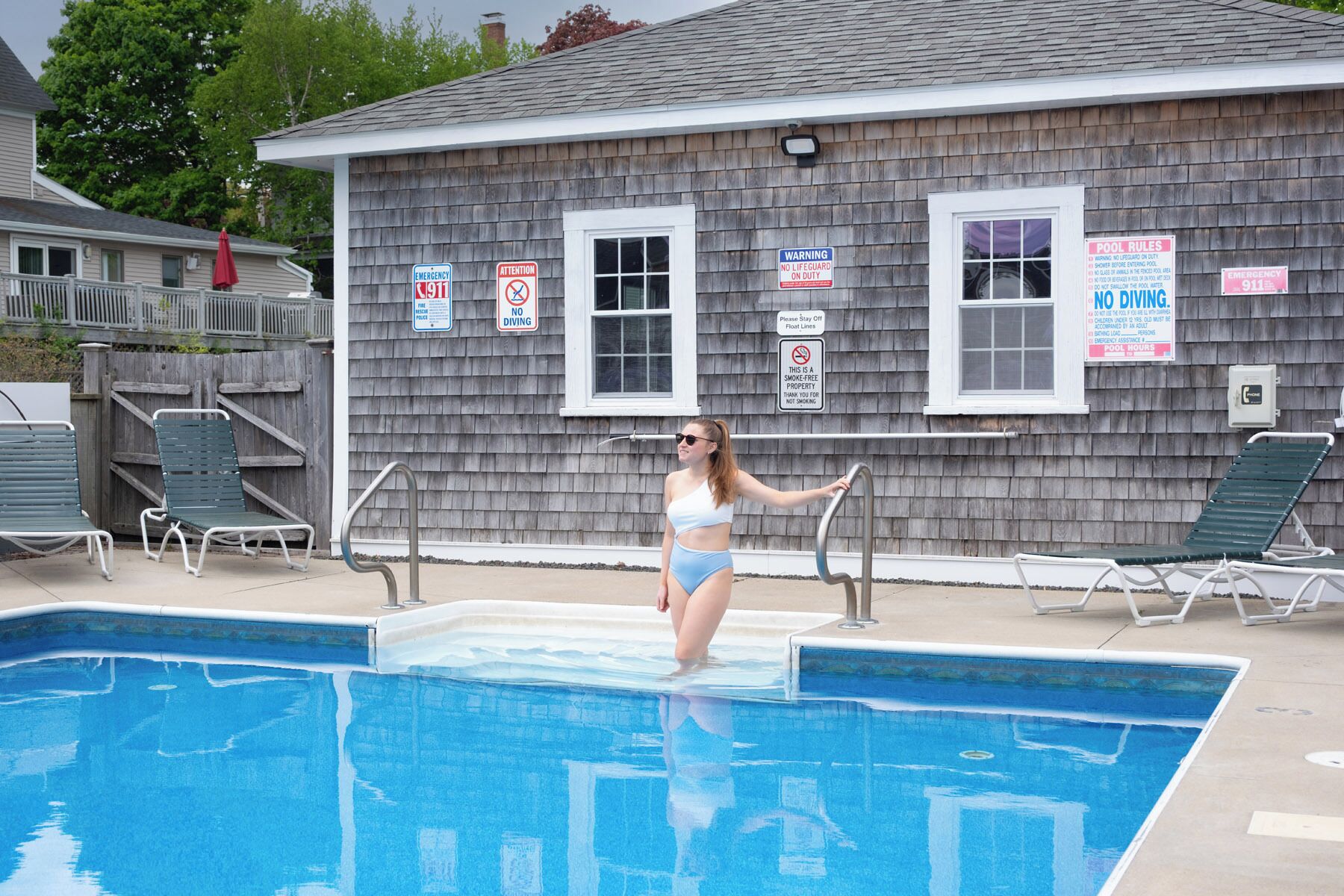 Seasonal outdoor pool, pool umbrellas