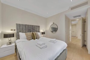 4 chambres, bureau, fer et planche à repasser, Wi-Fi