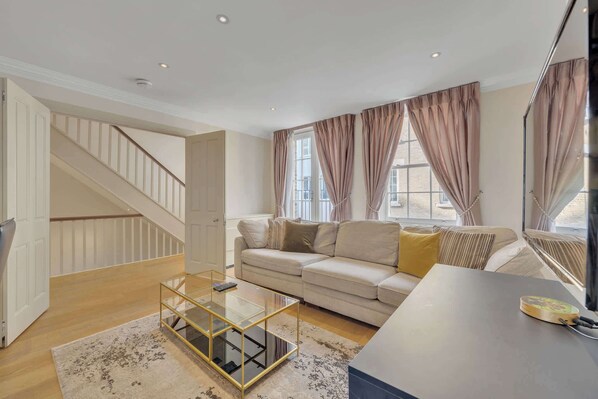 Televisio, työhuone