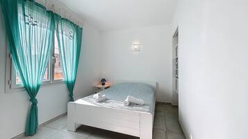 2 camere, ferro/asse da stiro