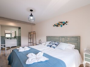 4 Schlafzimmer, schallisolierte Zimmer, Bügeleisen/Bügelbrett