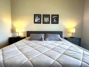 3 bedrooms, iron/ironing board, WiFi, bed sheets