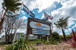 Property grounds - Newquay Bay Porth Caravan (Newquay)