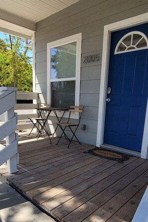 Exterior detail - Walking distance to Downtown! Wine Country 2bd 2ba house in Paso Robles! (Paso Robles)