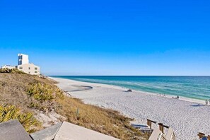 Beach - Wave Haven- Sleeps 5 - 5 Min Walk to Seagrove (Santa Rosa Beach)