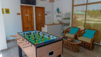 Área de juegos infantiles techada