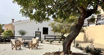 Zeus Holiday Home