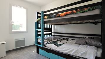 3 chambres, fer et planche Ă repasser, lit parapluie, Wi-Fi