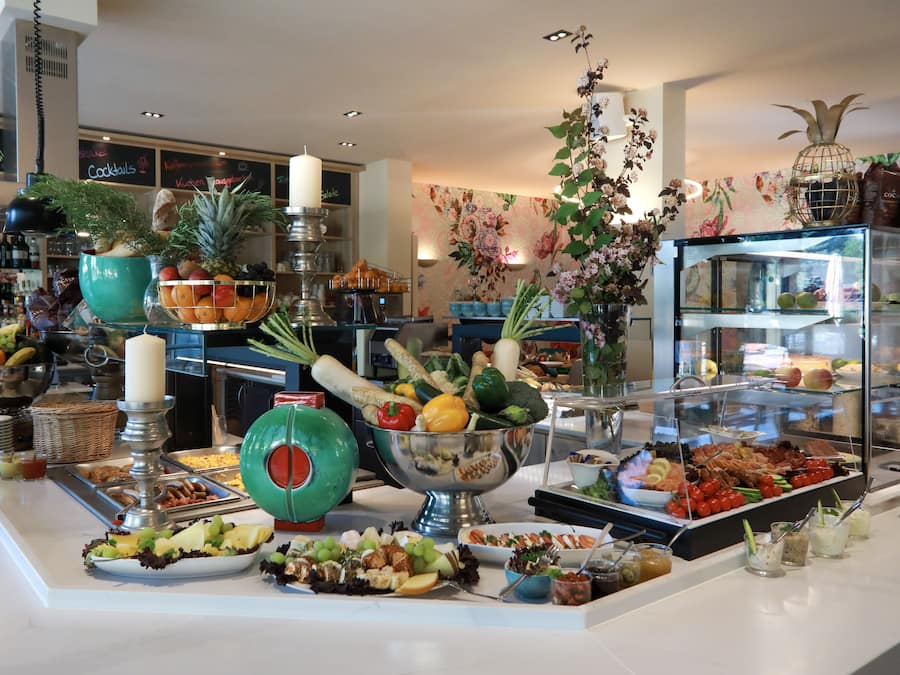 Frokostbuffé er inkludert hver dag