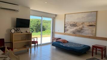 1 chambre, fer et planche Ă repasser, Wi-Fi gratuit, draps fournis