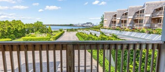 Aspinquid Resort