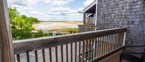Lodge King River/Street View Efficiency | Terrace/patio