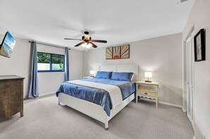 4 bedrooms, desk, iron/ironing board, travel crib