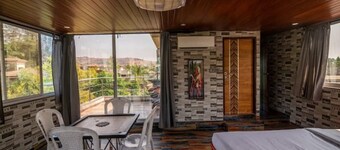 Misty Palace Lonavala  Luxurious AC 5BHK Villa Large Pool, modern Amenities