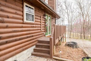 Exterior detail - Nolin Barrel House - Lakefront (Clarkson)