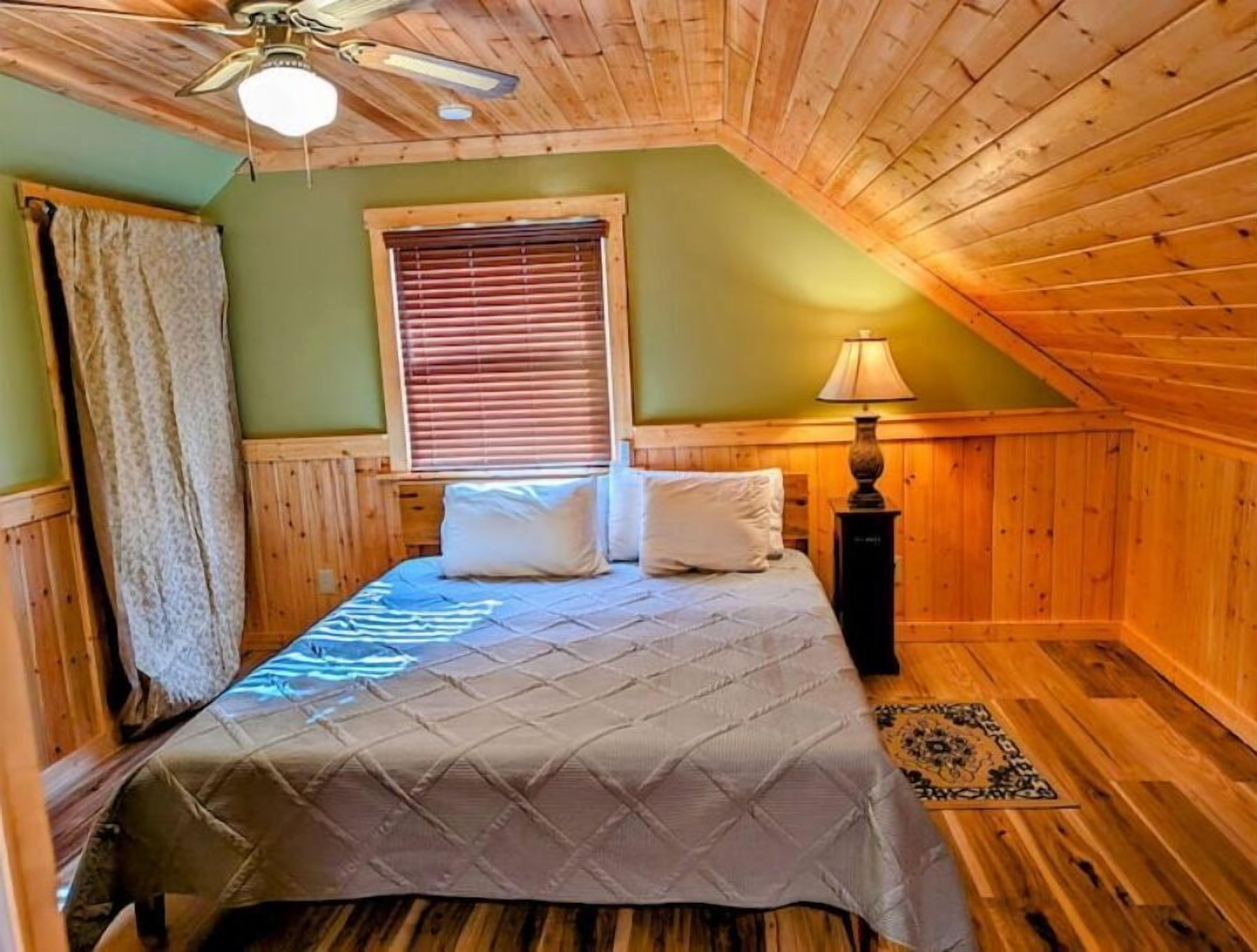 Alwar House: A mountain Paradise<br>200 RAVEN Road Piney Creek NC.