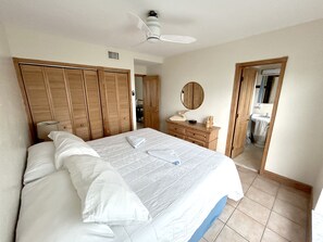 Comfort Single Room | Tempur-Pedic beds, soundproofing, free WiFi, bed sheets - Shore View Hotel (Hollywood)