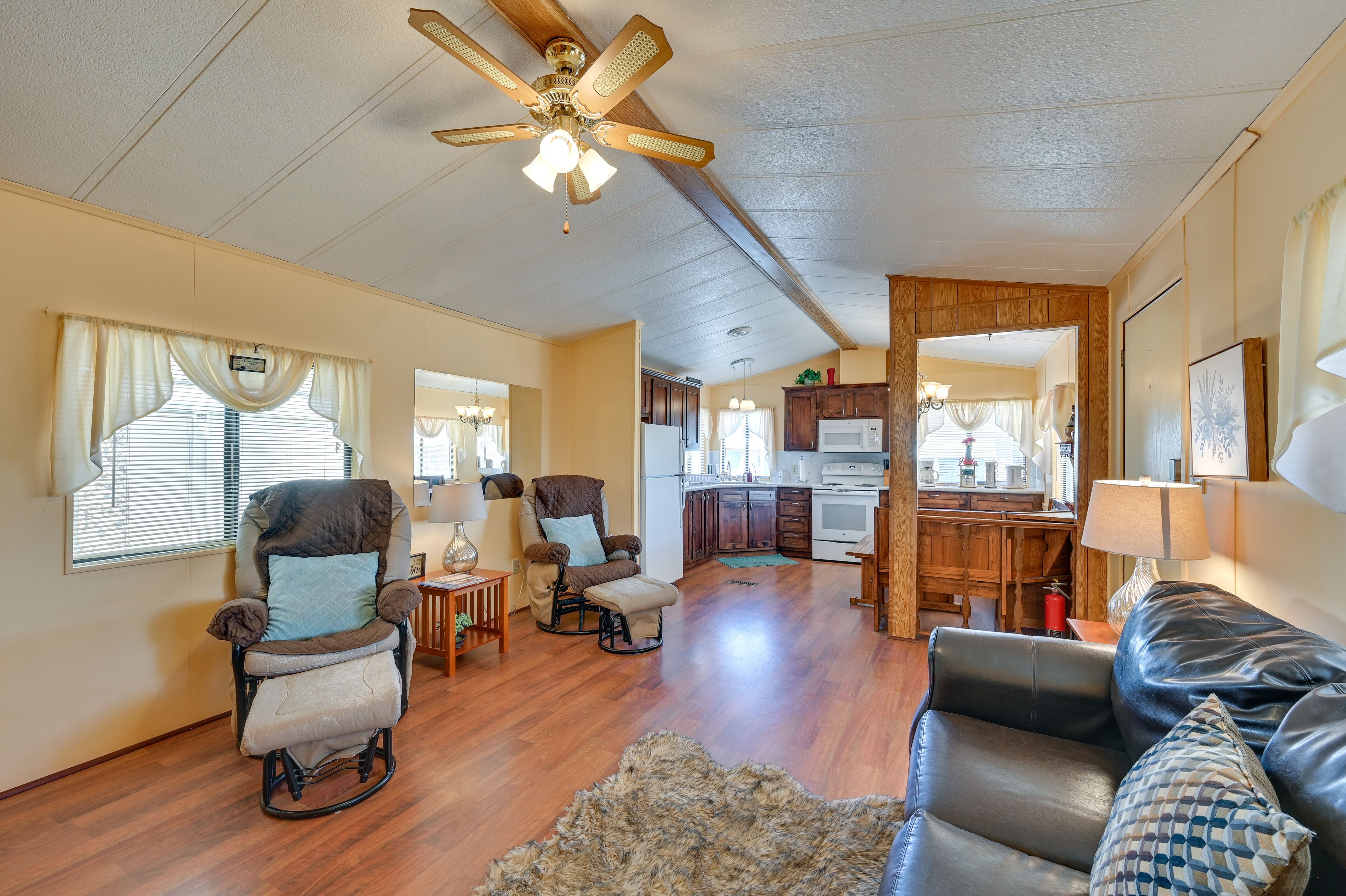 Yuma Vacation Rental w/ Resort Pool & Hot Tub!