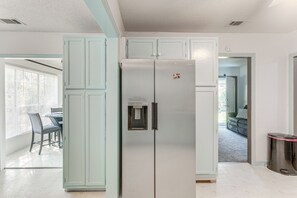 Interior - Cozy Georgia Vacation Rental w/ Backyard & BBQ (Waycross)